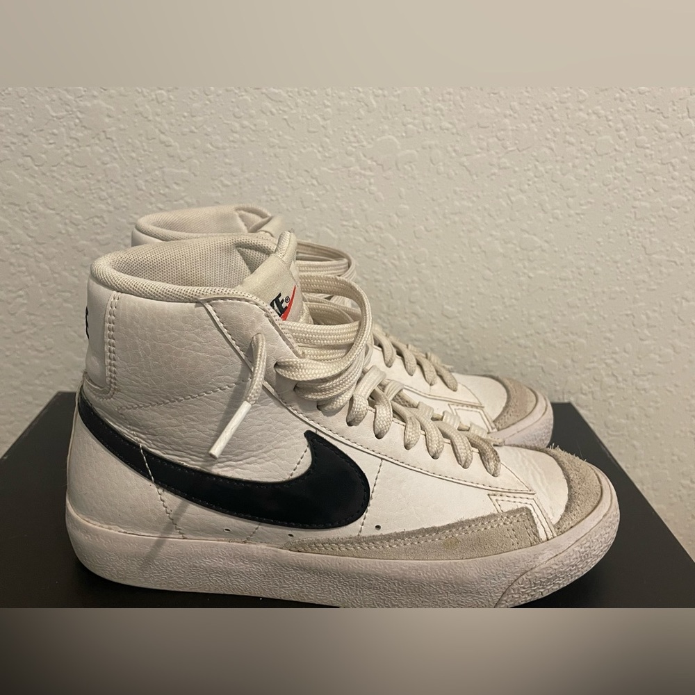 Nike blazer 3.5y for girls
